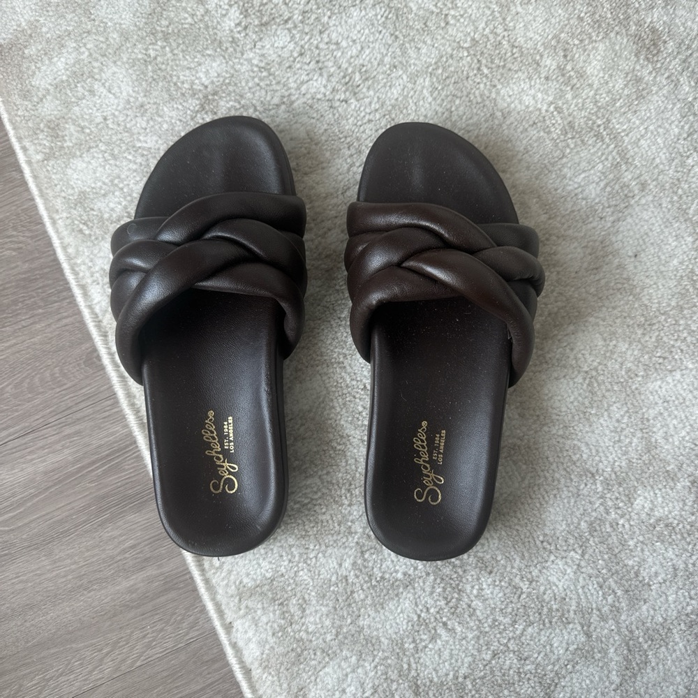 Seychelles brown slides size 6